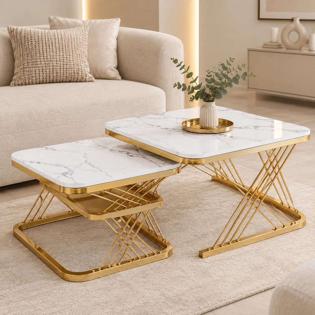 Table basse gigogne carrée dorée lot de 2, 60 et 45 cm